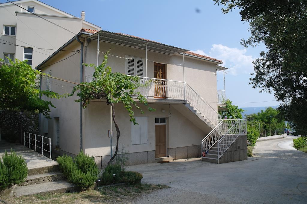 Hostel Guesthouse Mira Omiš Esterno foto